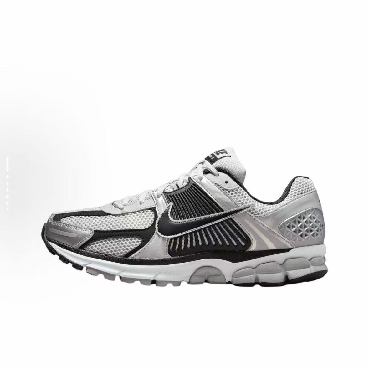 Nike Vomero 5 - Image 2