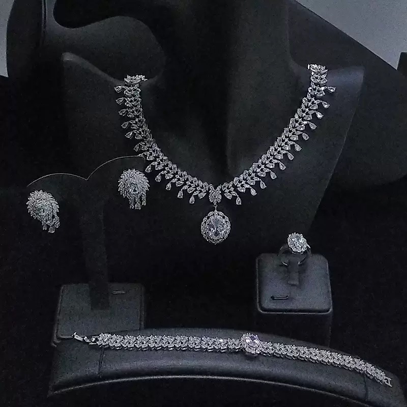 Luxurious Zircon Necklace ,earrings,bracelet & ring four piece Set