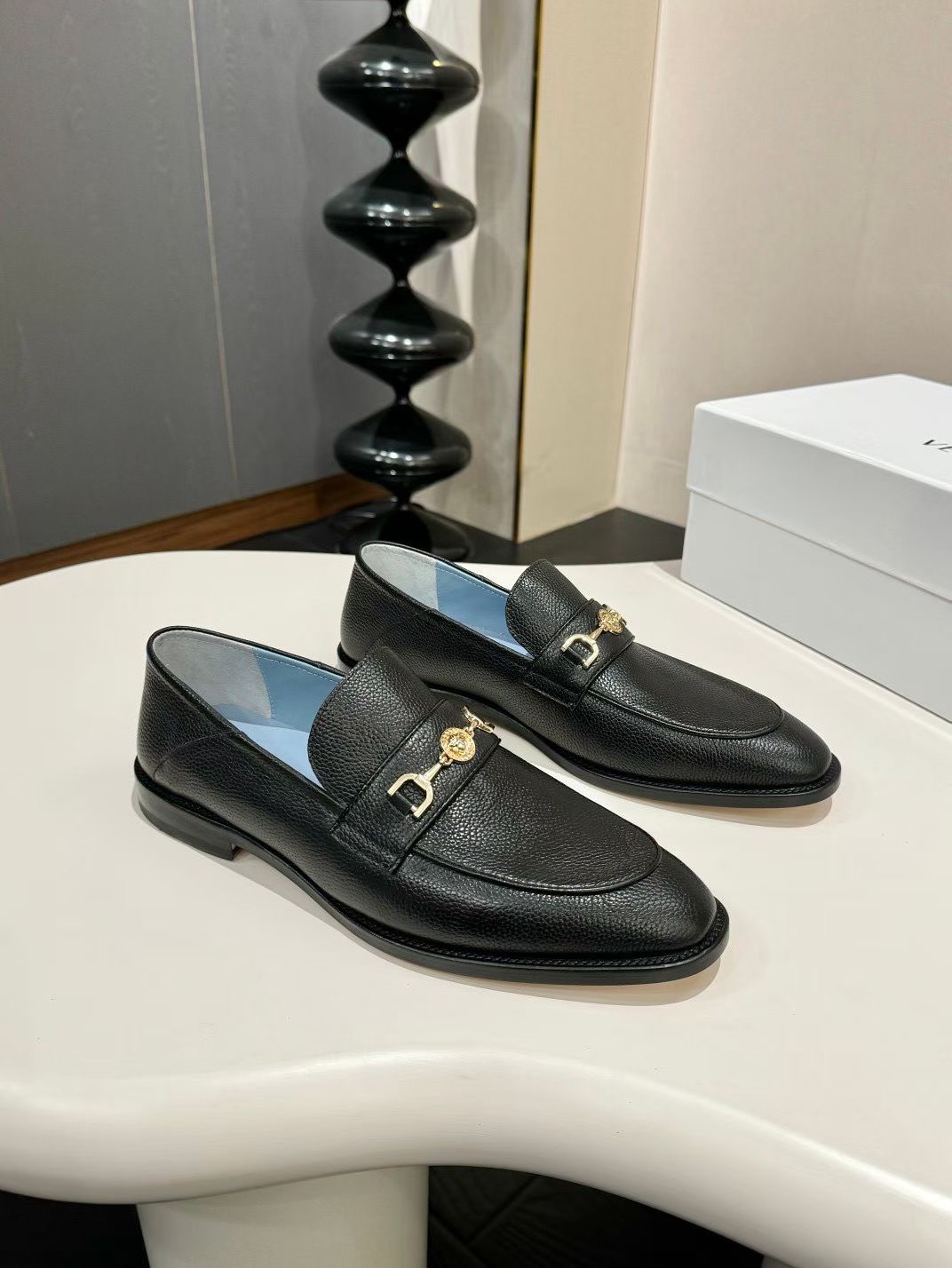 Man  Versace genuine Leather - Image 2