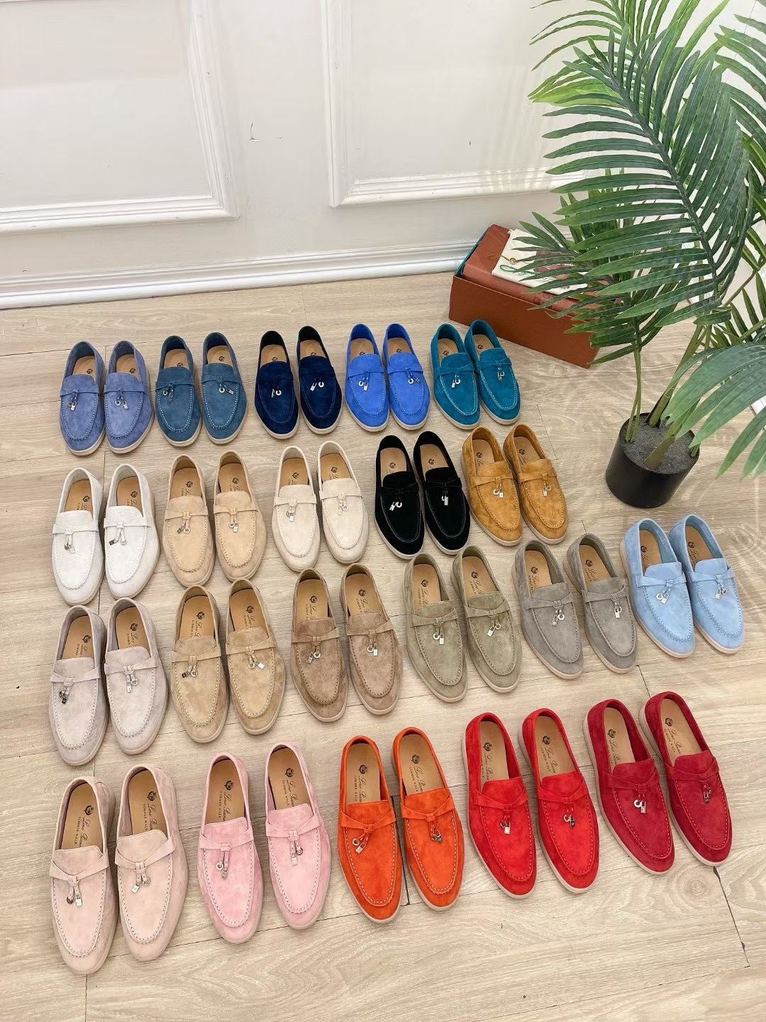 Unisex Sheepskin Genuine Leather