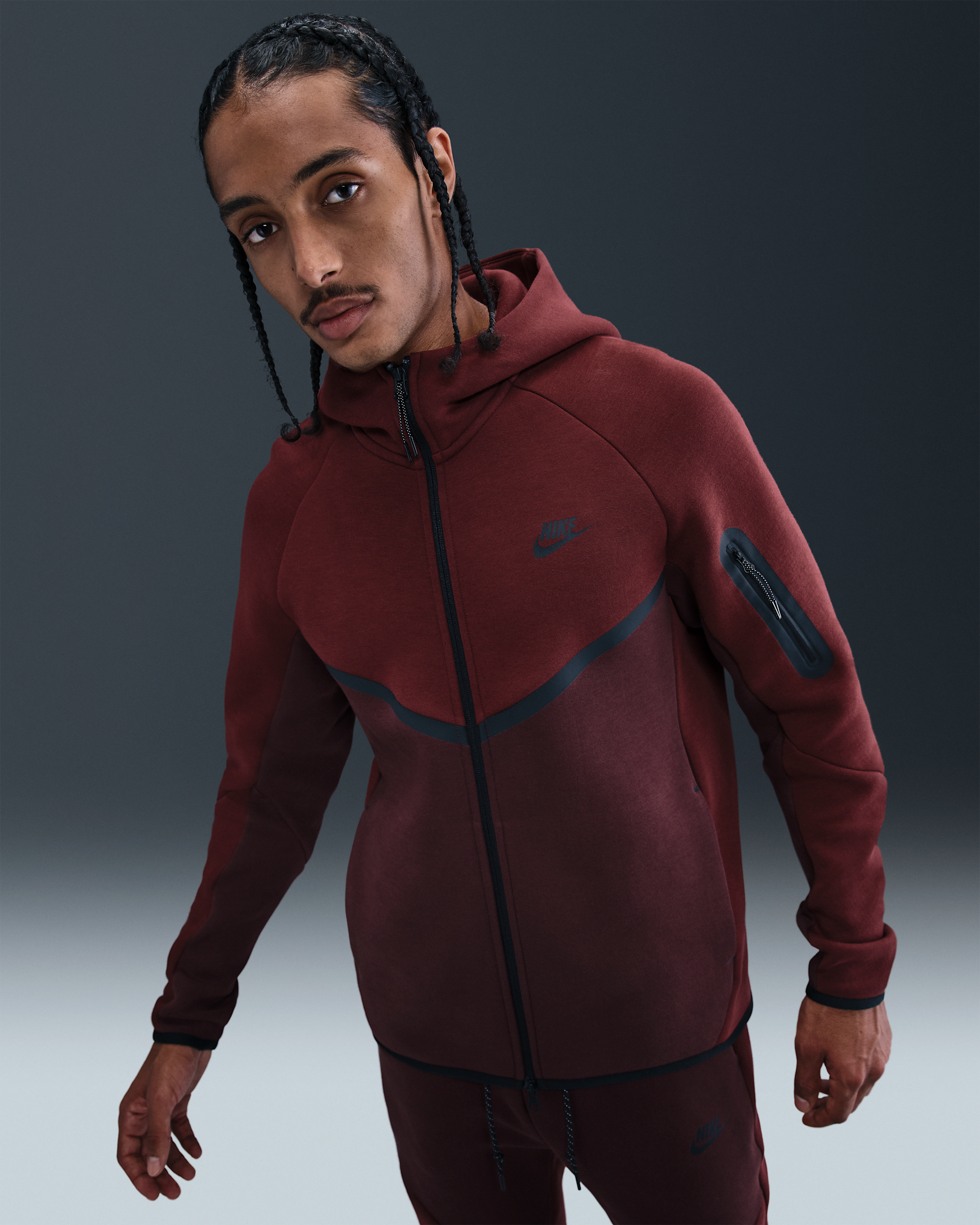 Nike tracksuits - Image 2