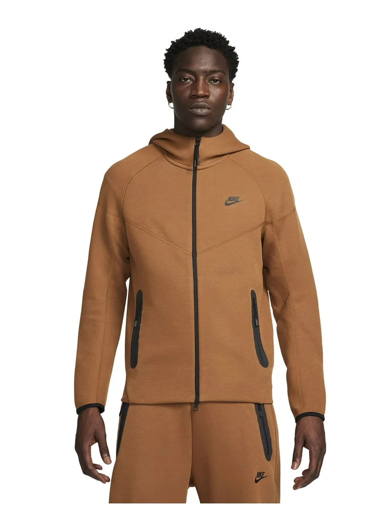 Nike tracksuits - Image 2