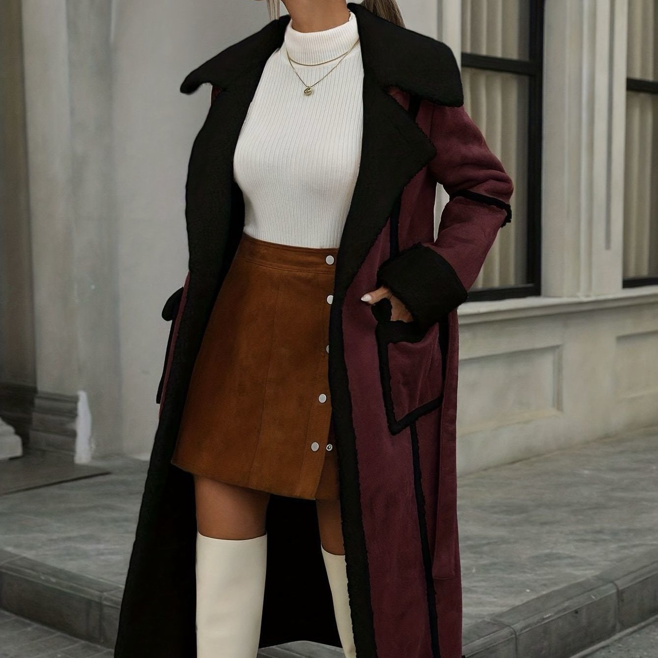 Long over the knee Fur-lined Lambswool Coat - Image 3