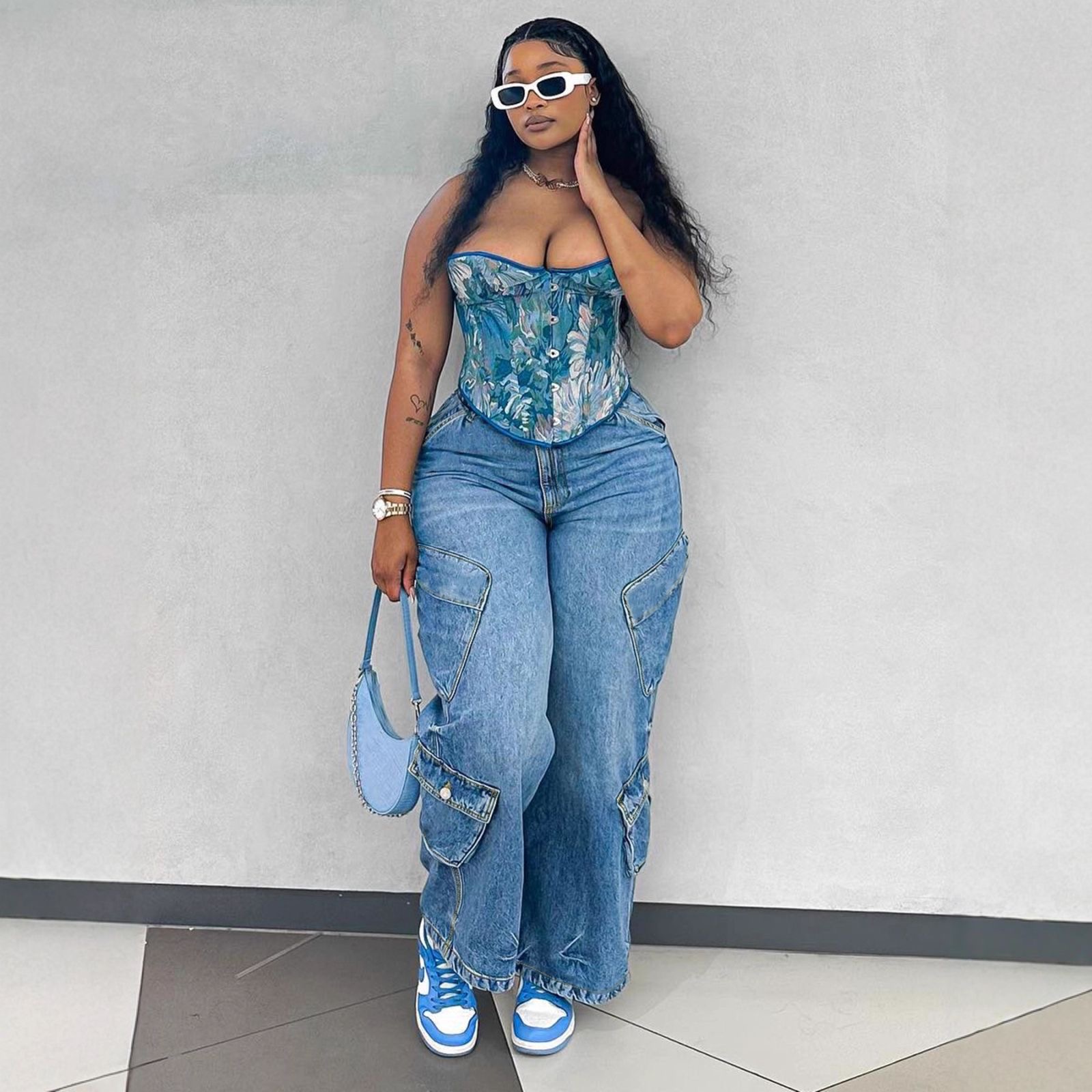 Ladies Jeans - Image 2