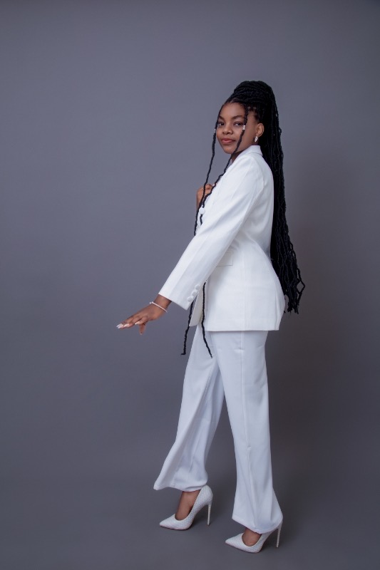 Ladies Two piece Suits - Image 3