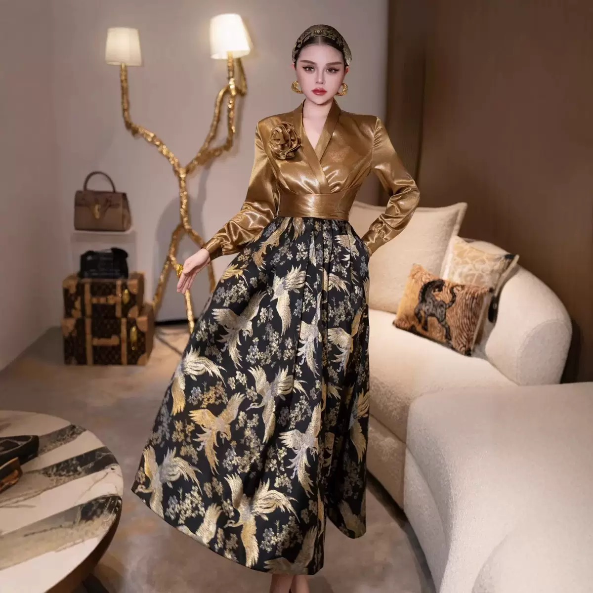 Patchwork print waist-cinching v-neck elegant ,slimming skirt dress