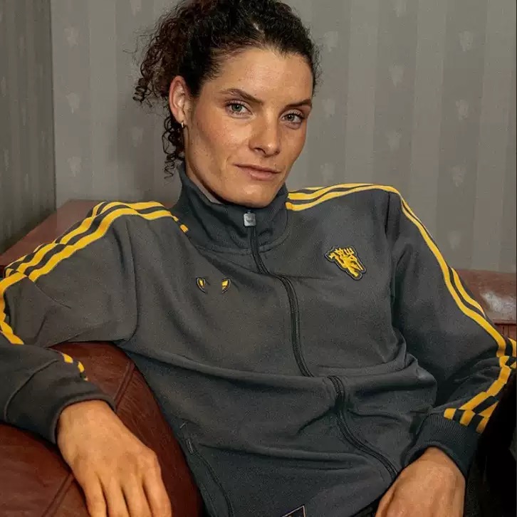 Manchester united Tracksuits - Image 2