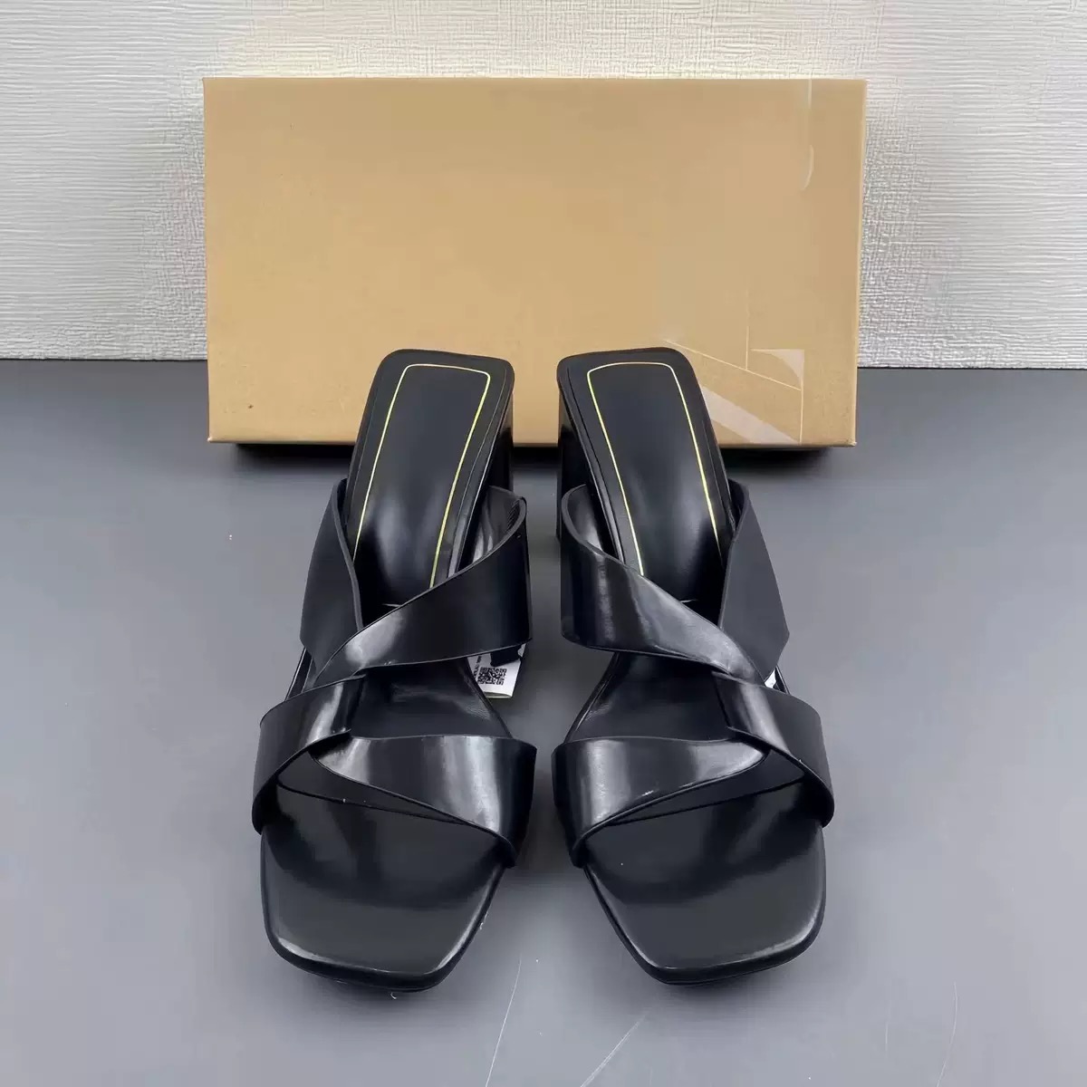 Ladies heels - Image 2