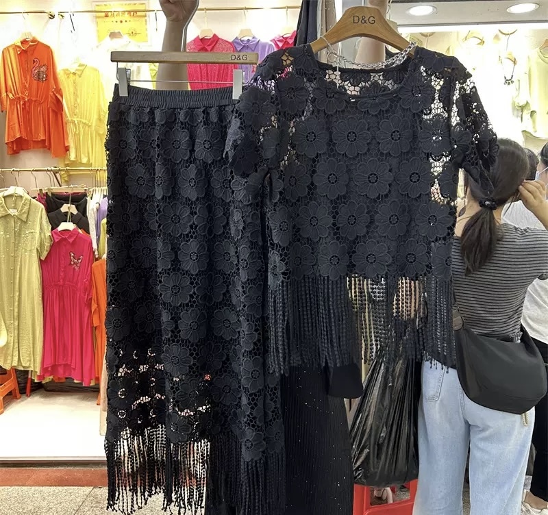 Crochet _Print ,Openwork & Tassel short sleeve (one size fit )