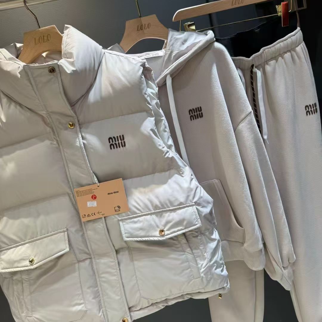 Ladies 3 piece set - Image 2