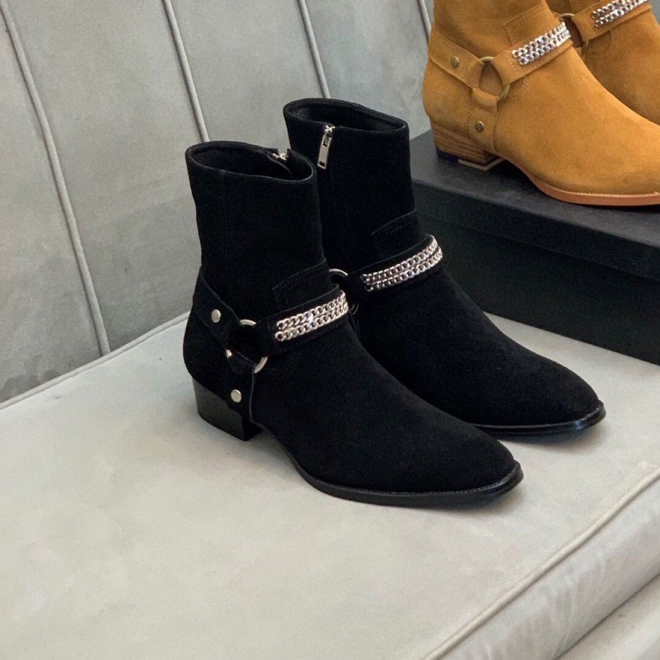 Genuine leather Boots - Image 2