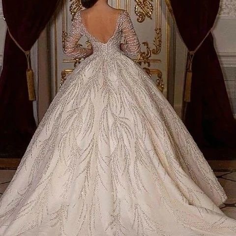 Long sleeve wedding Dress - Image 3