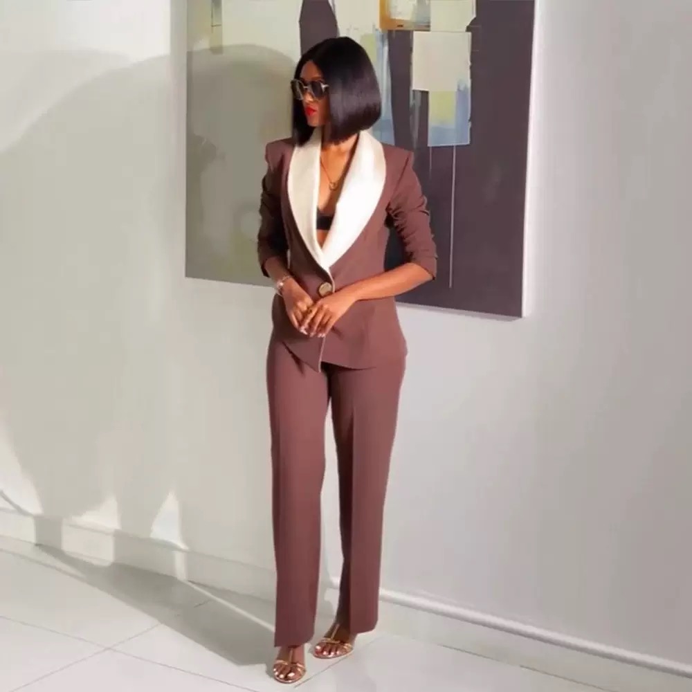 Ladies Classy suits - Image 3